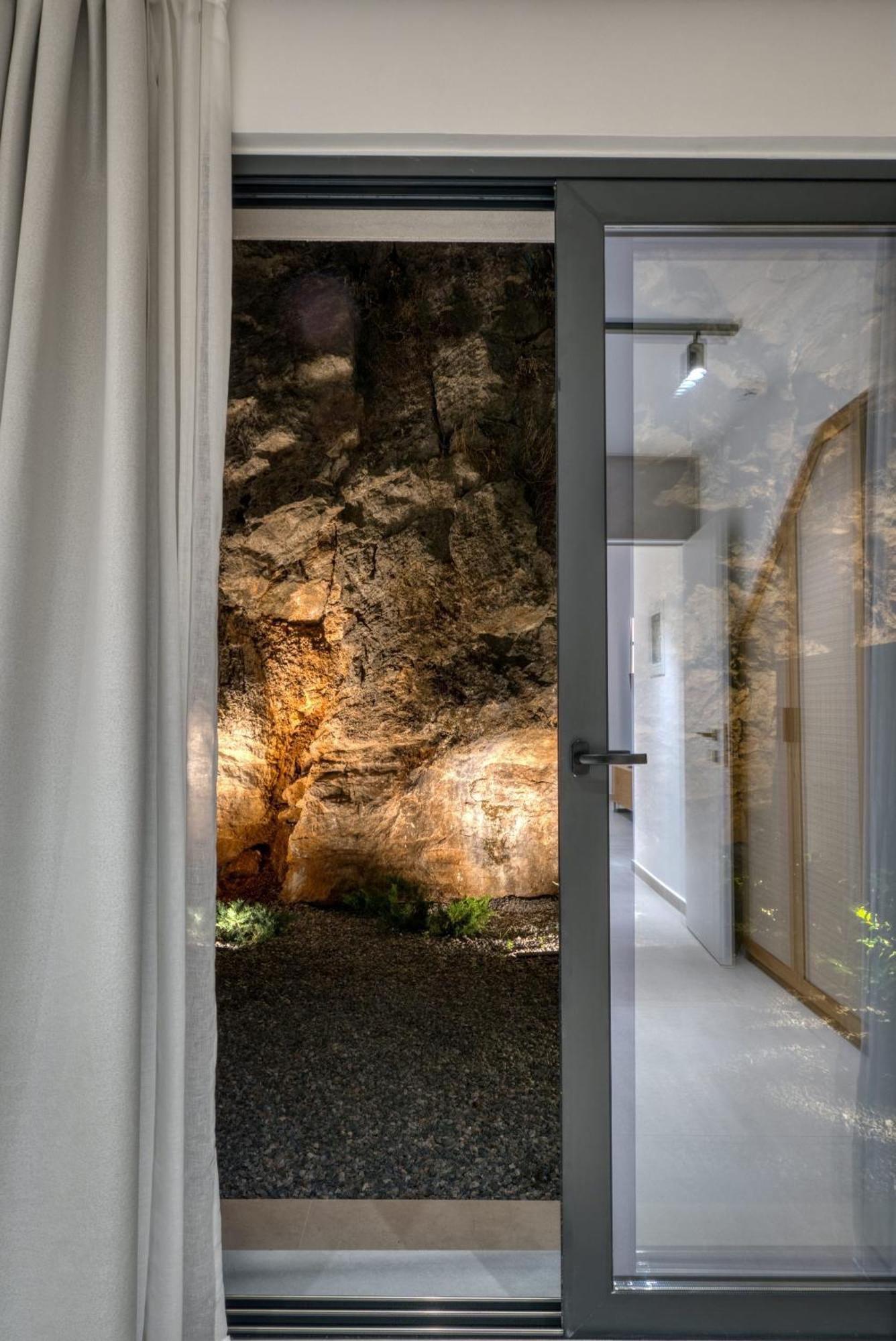 Anima Deluxe Suites Nafplion Exteriör bild